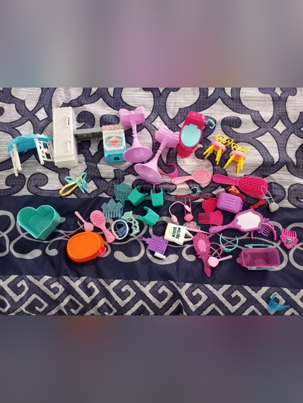 👠Assorted Barbie And Other Doll Accessories👠